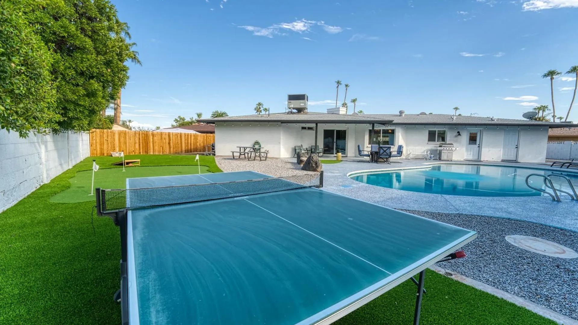 3BR Sleeps 8 Pool Putting Green BQQ Large Island 斯科茨 0*,  美国