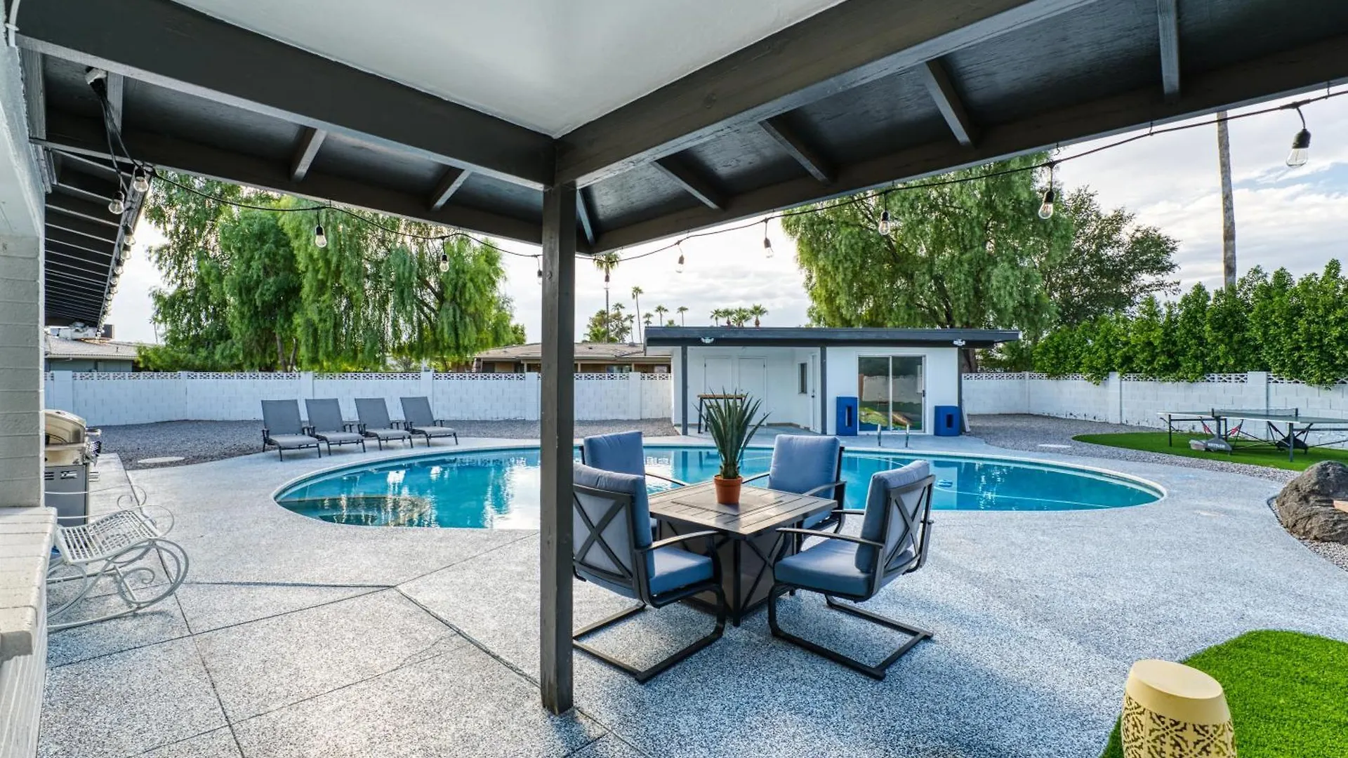 3BR Sleeps 8 Pool Putting Green BQQ Large Island 斯科茨 度假居